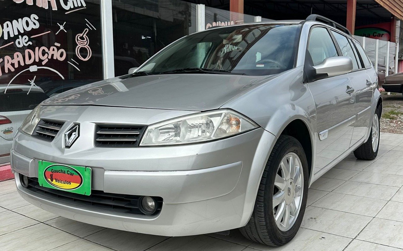 Renault Megane Grand Tour Expres.Hi-Flex 1.6 16V na cor Prata em Curitiba / PR - 867510
