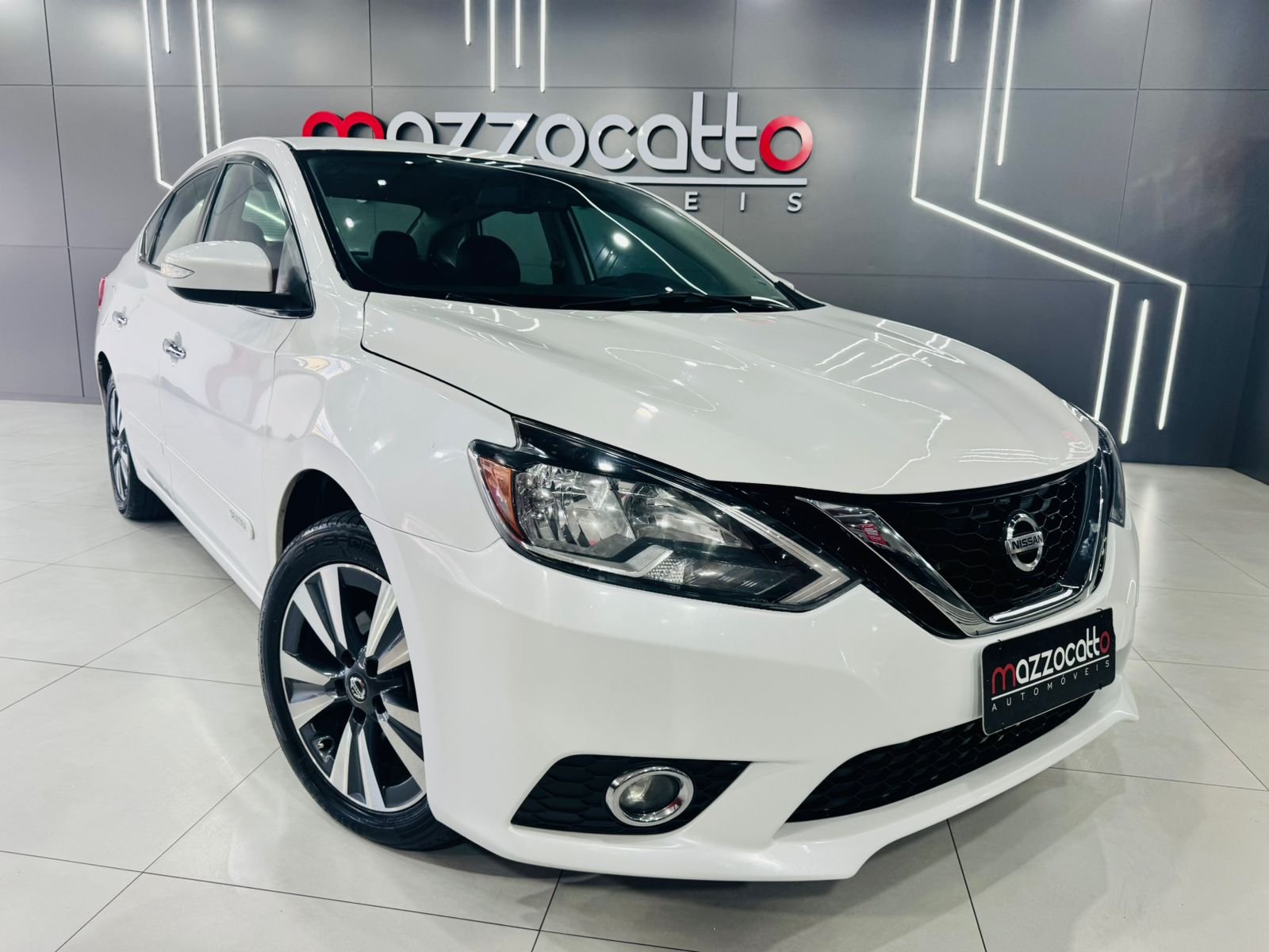 Nissan Sentra S 2.0 FlexStart 16V Aut. na cor Branco em Joinville / SC - 868084