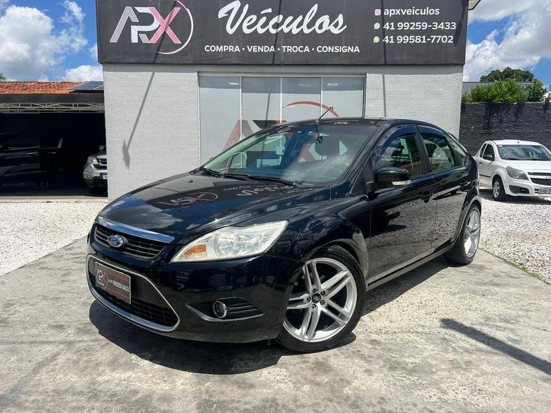Ford Focus Ghia/ XR 2.0 /Ghia 2.0 16V Flex 5p na cor Preto em Curitiba / PR - 868332