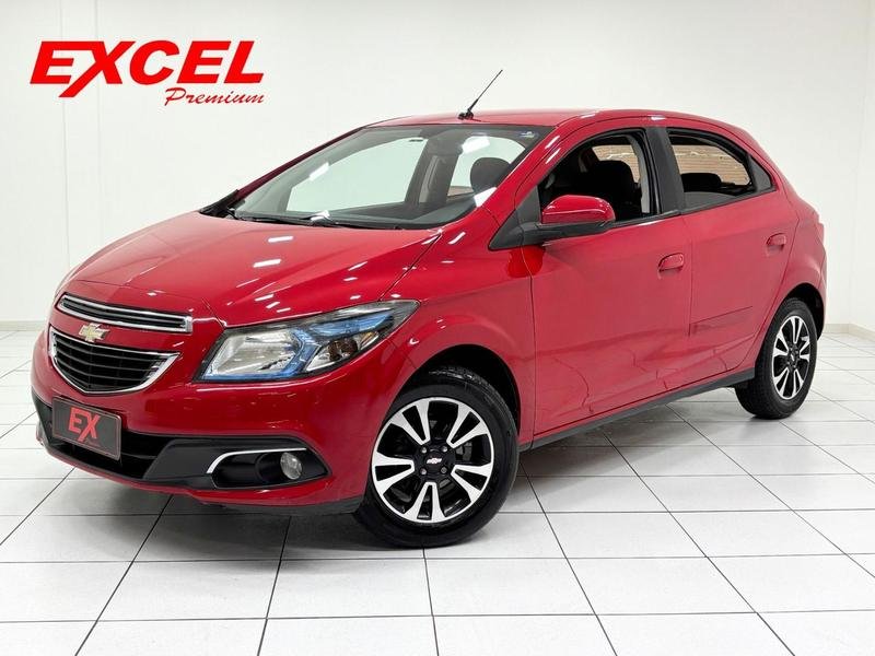 Chevrolet Onix HATCH LTZ 1.4 8V FlexPower 5p Mec. na cor Vermelho em Curitiba / PR - 868438