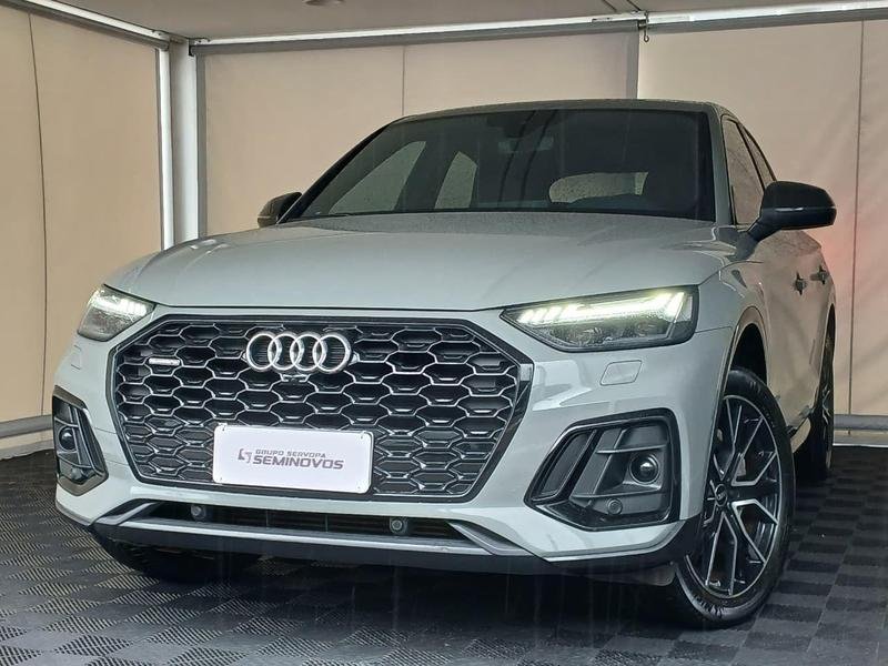 Audi Q5 SPB. S-Line Black 2.0 TFSI Qua.S-Tron na cor Cinza em Curitiba / PR - 868938