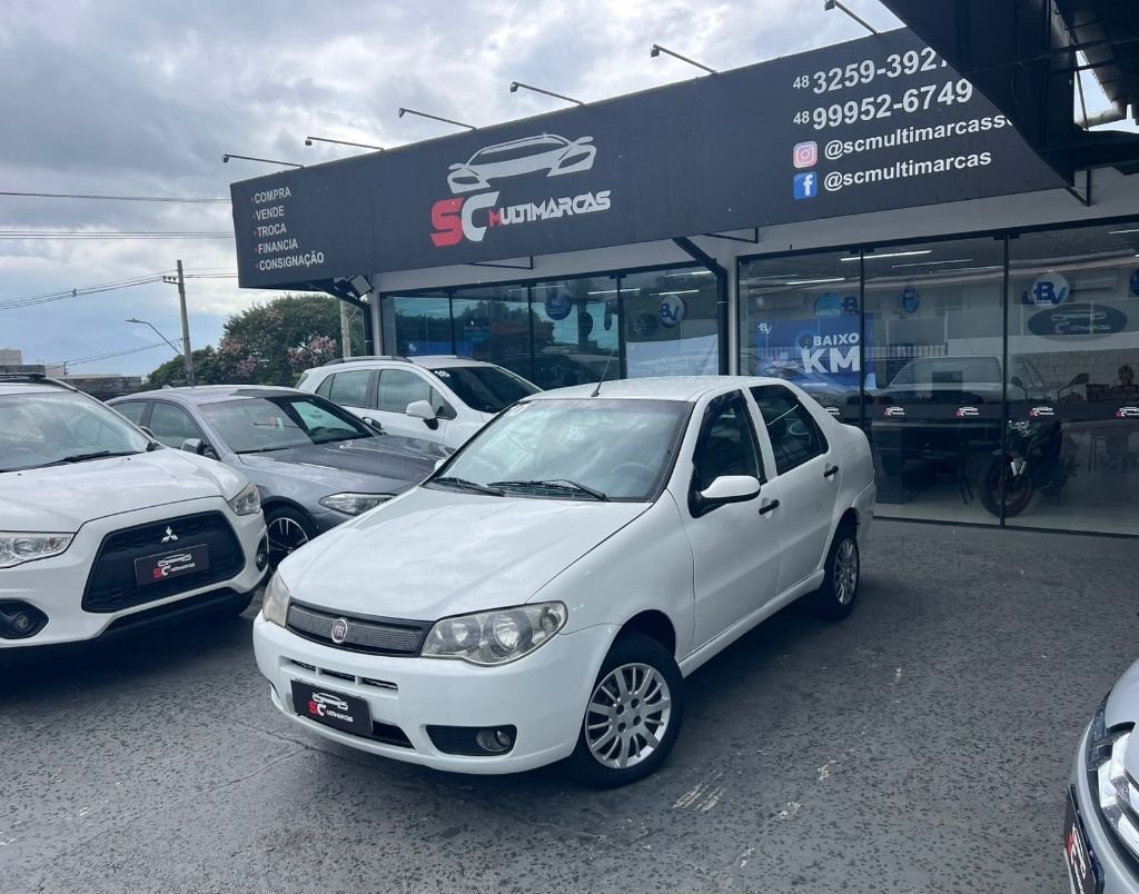 Fiat Siena Celebration 1.0 Fire Flex 8V 4p na cor Branco em Florianópolis / SC - 869203