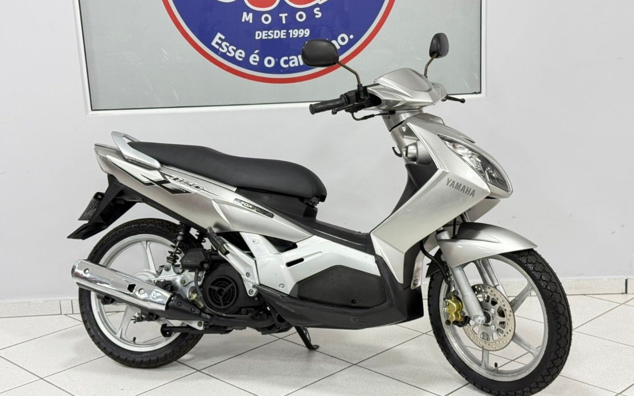 YAMAHA NEO AUTOMATIC 115cc  na cor Prata em Araucária / PR - 869606
