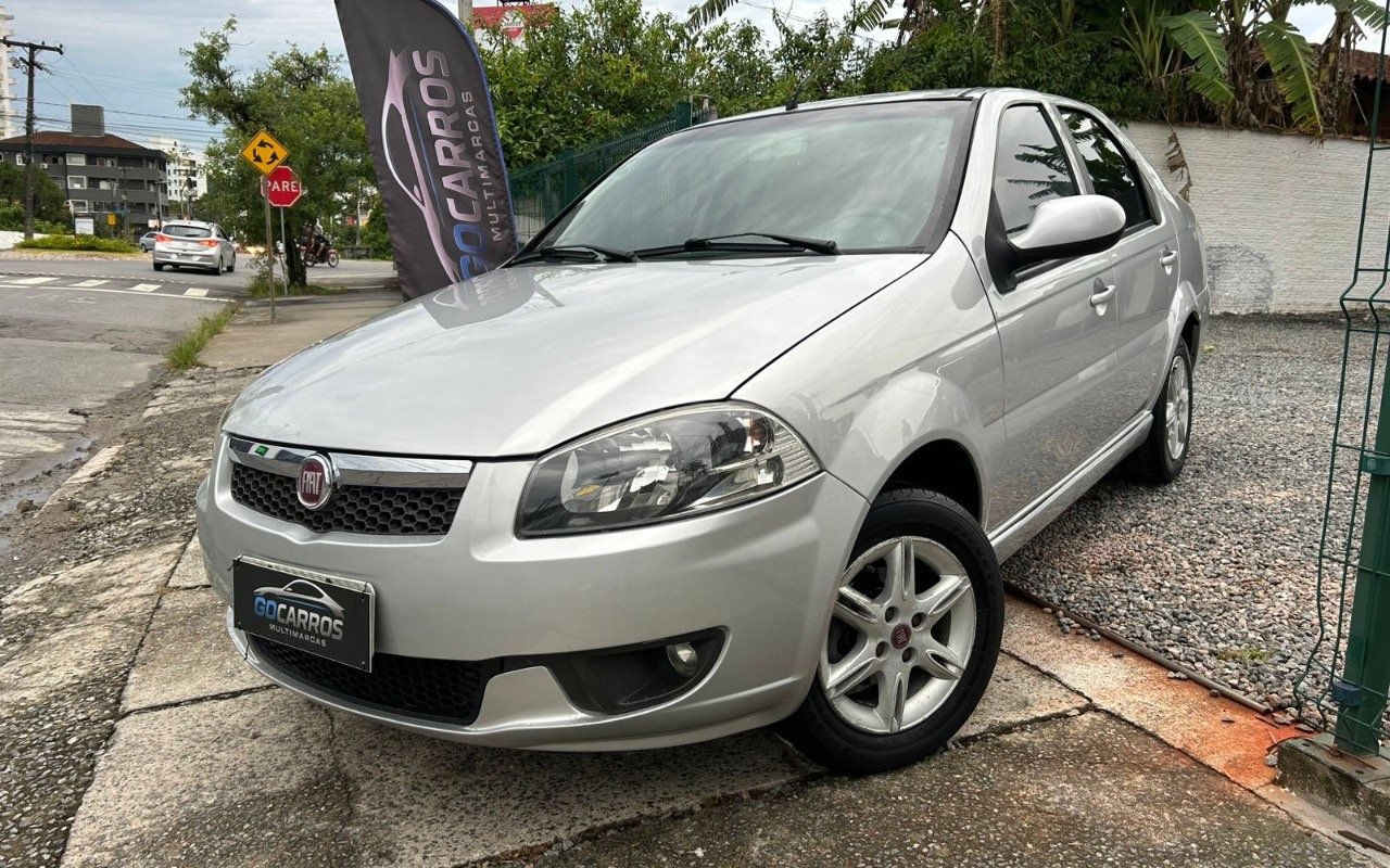 Fiat Siena EL 1.0 mpi Fire Flex 8V 4p na cor Prata em Joinville / SC - 869795