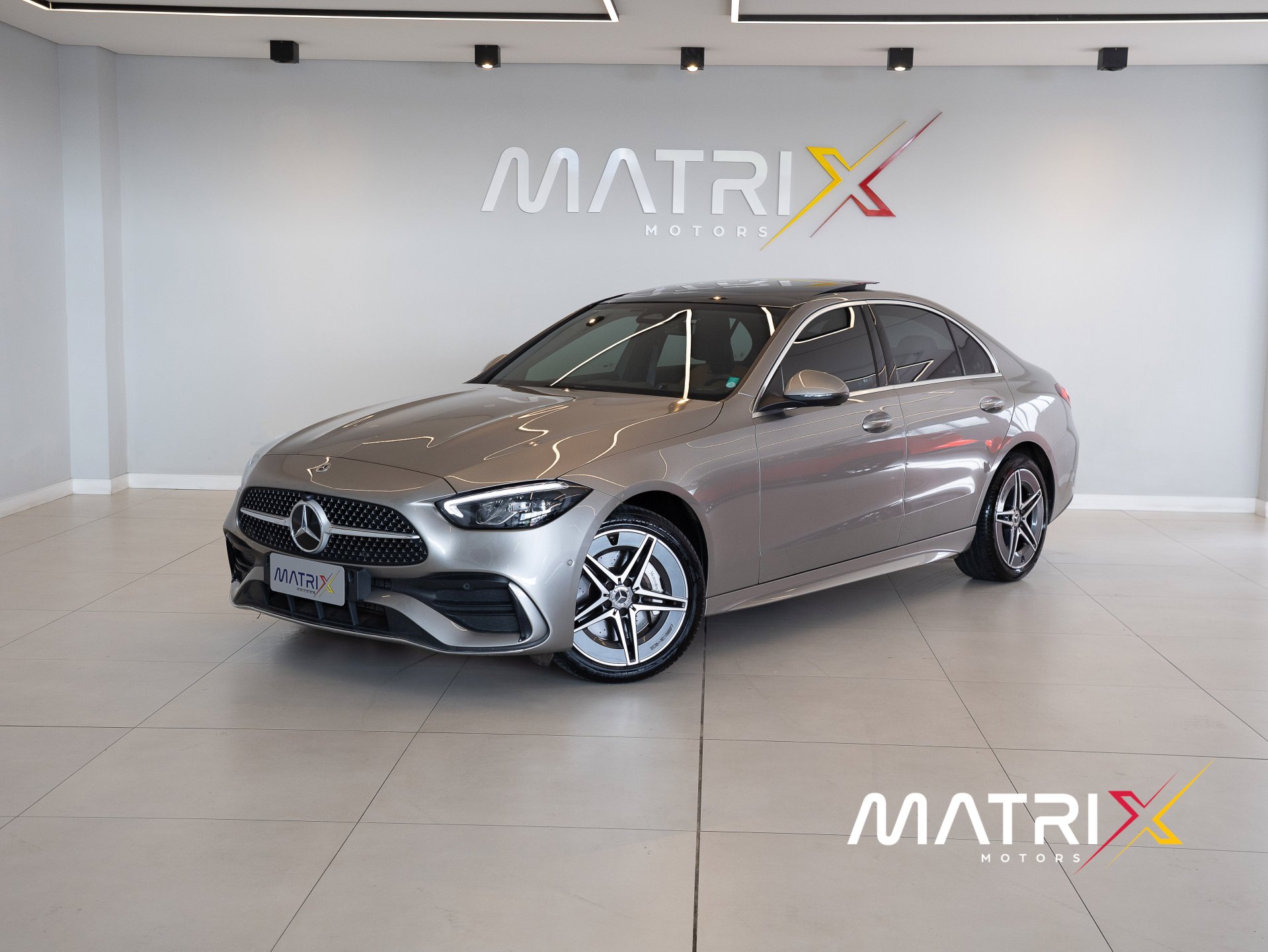 Mercedes-Benz C-200 1.5 TB 16V 183cv Aut. (Híbrido) na cor Prata em São José / SC - 869952