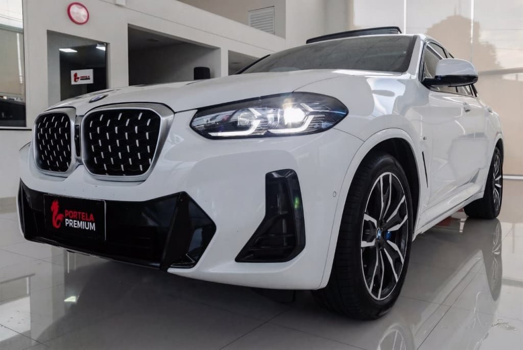 BMW X4 XDRIVE 30i M-Sport 2.0 TB 252cv Aut na cor Branco em Curitiba / PR - 870494