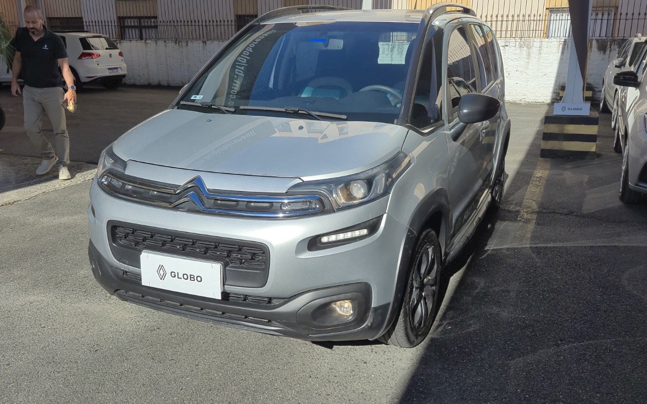 Citroën C3 Aircross Live 1.6 Flex 16V 5p Aut. na cor Prata em Curitiba / PR - 870993