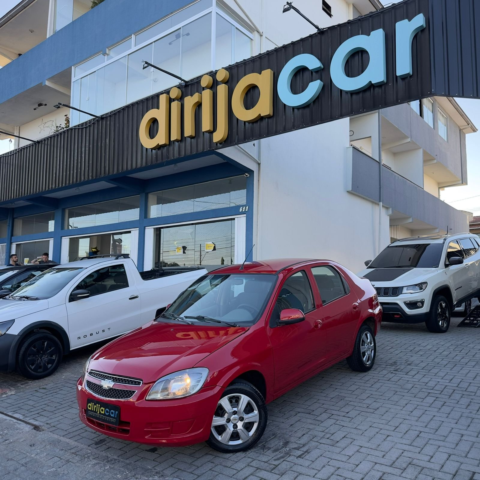 Chevrolet Prisma Sed. Maxx/ LT 1.4 8V ECONOF. 4p na cor Vermelho em Joinville / SC - 871640