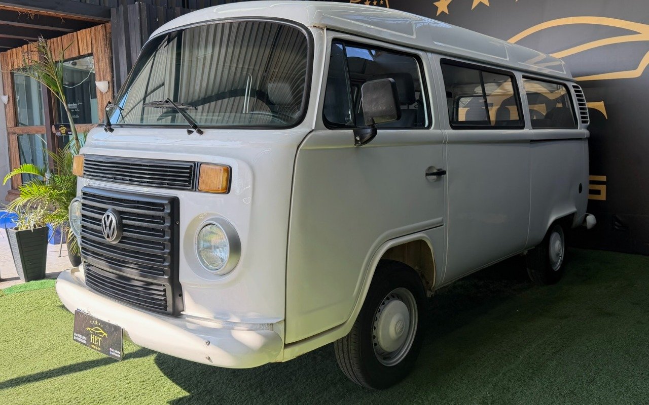 Volkswagen Kombi Standard 1.4 Mi Total Flex 8V na cor Branco no Canoas / RS - 873093