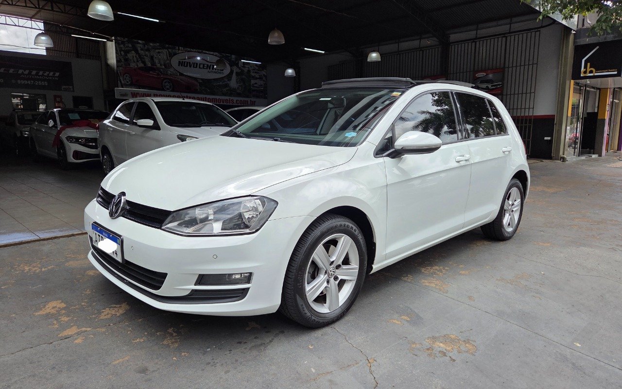 Volkswagen Golf Comfortline 1.4 TSI 140cv Aut. na cor Branco em Maringá / PR - 873419