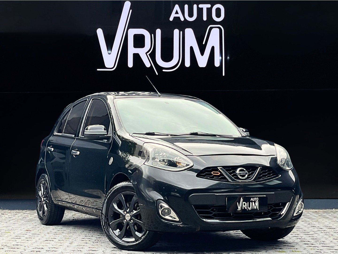 Nissan MARCH Rio2016 1.6 Flex Fuel 5p na cor Preto em Curitiba / PR - 874211