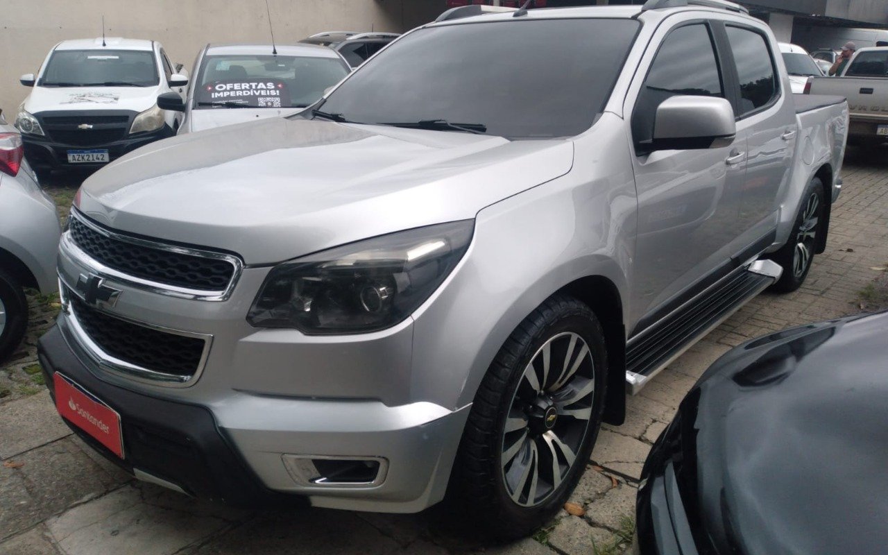 Chevrolet S10 Pick-Up LT 2.8 TDI 4x2 CD Diesel Aut na cor Prata em Curitiba / PR - 874280