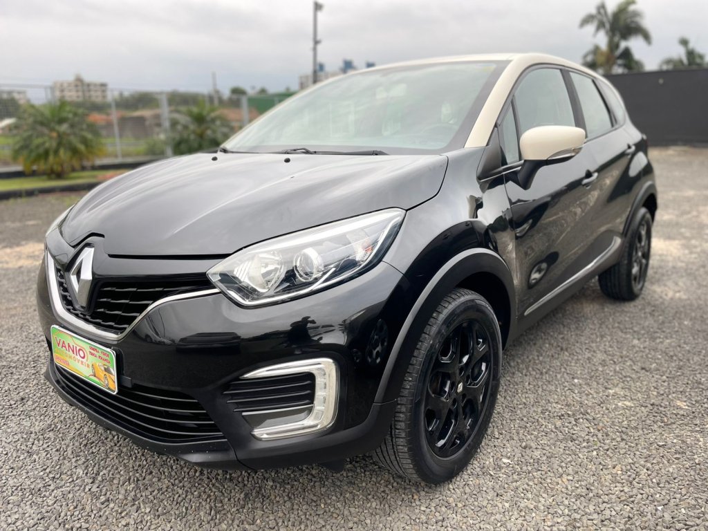 Renault Captur Zen 1.6 16V Flex 5p Mec. na cor Preto em Criciúma / SC - 876024