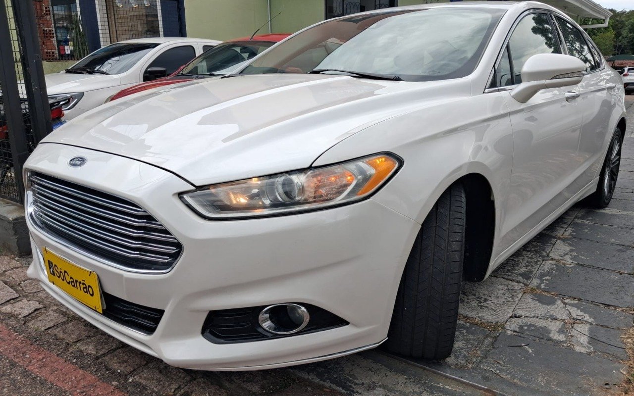 Ford Fusion Titanium 2.0 GTDI Eco. Fwd Aut. na cor Branco em Curitiba / PR - 876774