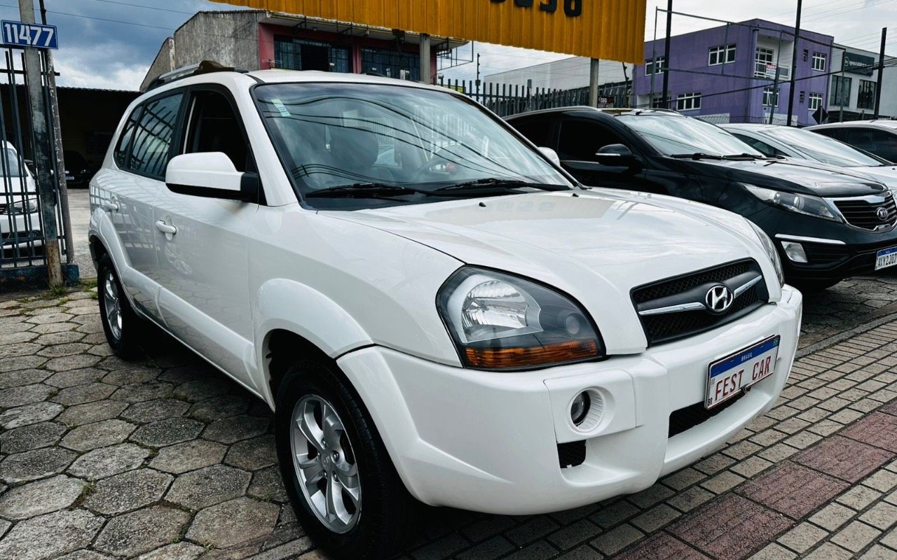 Hyundai Tucson 2.0 16V Flex Aut. na cor Branco em Pinhais / PR - 876808