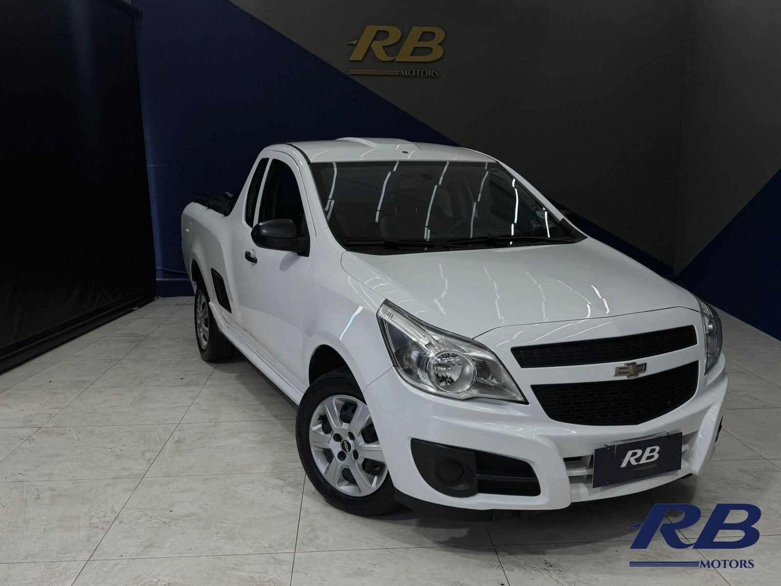 Chevrolet Montana LS 1.4 ECONOFLEX 8V 2p na cor Branco em Florianópolis / SC - 876822