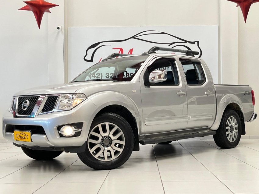 Nissan Frontier SL CD 4x4 2.5TB Diesel Aut na cor Prata em Ponta Grossa / PR - 876916