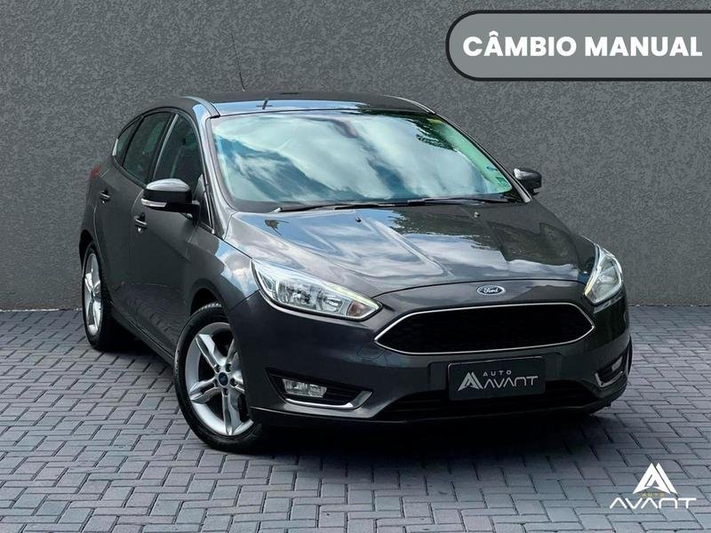 Ford Focus 1.6 S/SE/SE Plus Flex 8V/16V 5p na cor Cinza em Curitiba / PR - 877066