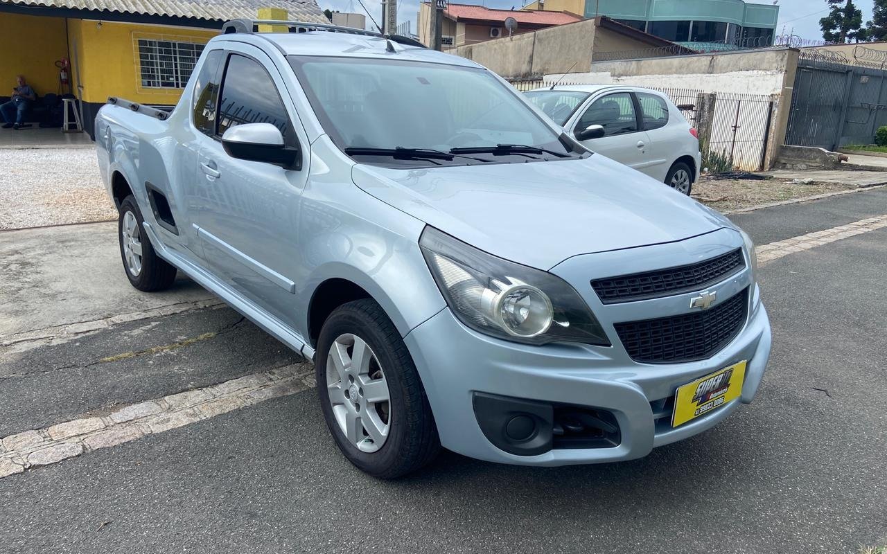 Chevrolet Montana Sport 1.4 ECONOFLEX 8V 2p na cor Prata em Curitiba / PR - 877114