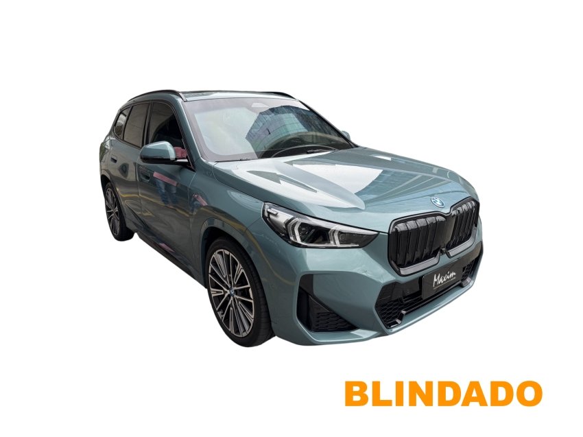 BMW iX 1 xDrive 30 M Sport (Elétrico) na cor Cinza no Porto Alegre / RS - 877317