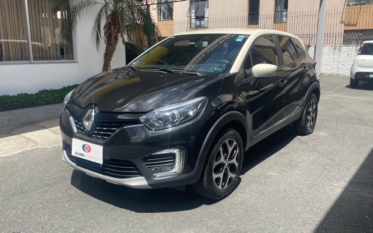 Renault Captur Intense 1.6 16V Flex 5p Aut. na cor Preto em Curitiba / PR - 877742