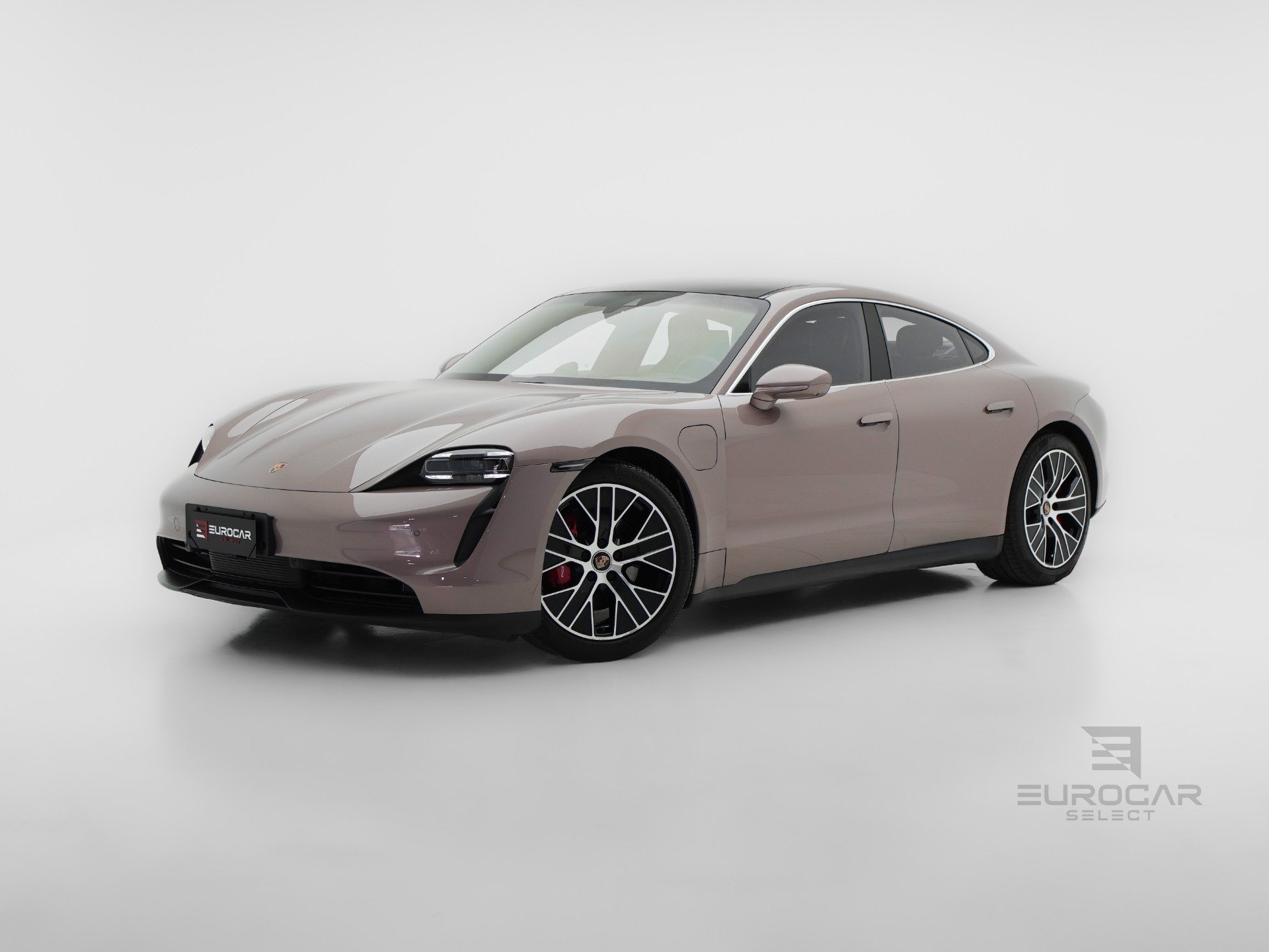 Porsche Taycan 4S (Elétrico) na cor Rosa em Curitiba / PR - 878134