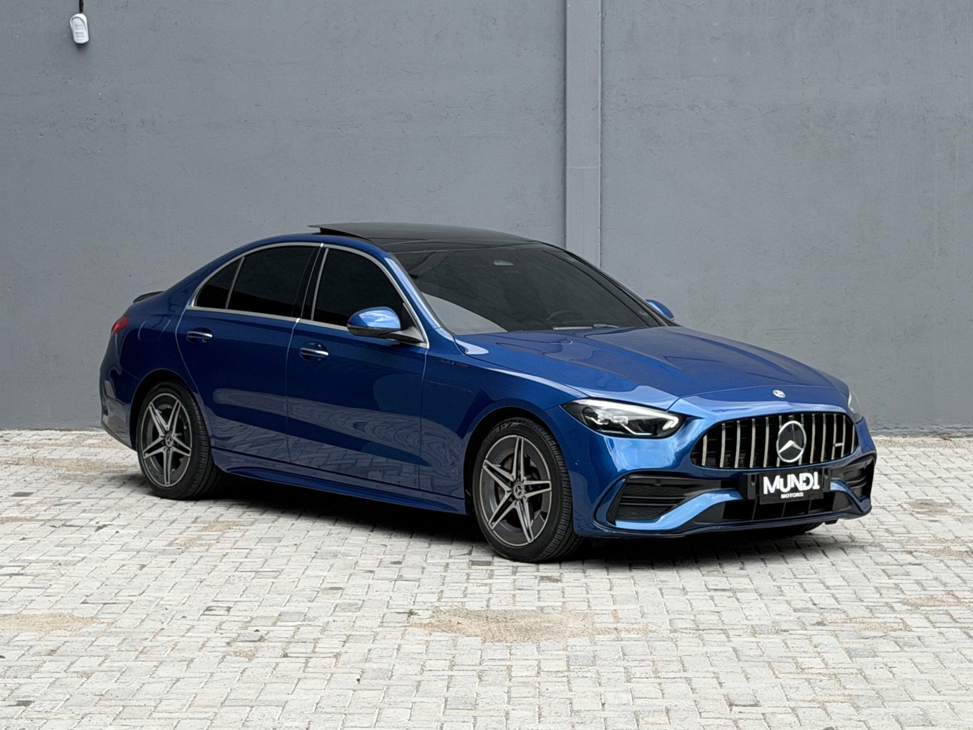 Mercedes-Benz C-200 AMG Line EQ Boost 1.5 TB (Hib.) na cor Azul em Curitiba / PR - 878194