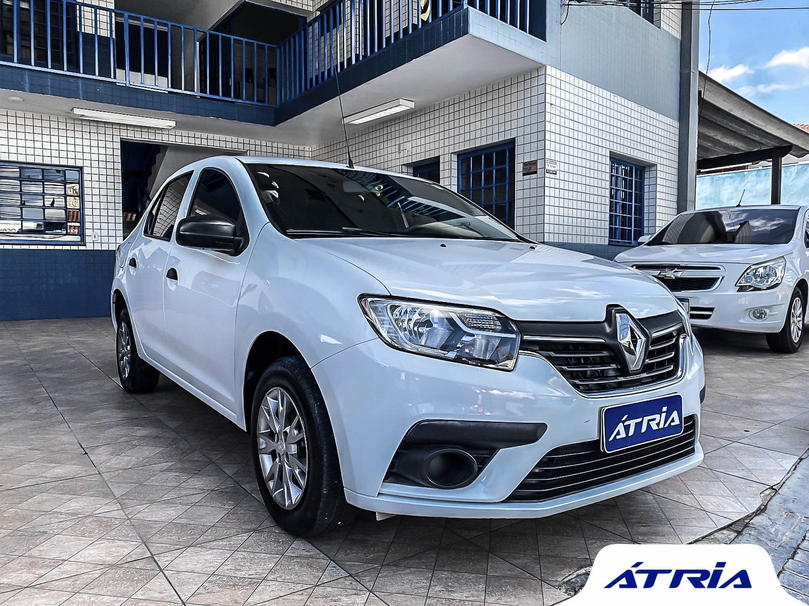 Renault Logan Life Flex 1.0 12V 4p Mec. na cor Branco em Campinas / SP - 878819