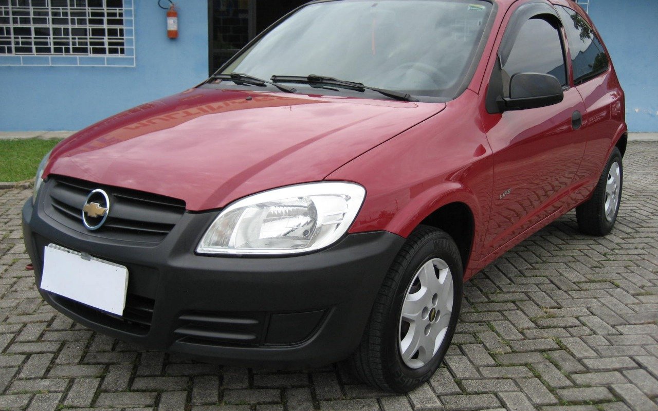 Chevrolet Celta Life/ LS 1.0 MPFI 8V FlexPower 3p na cor Vermelho em Curitiba / PR - 879234