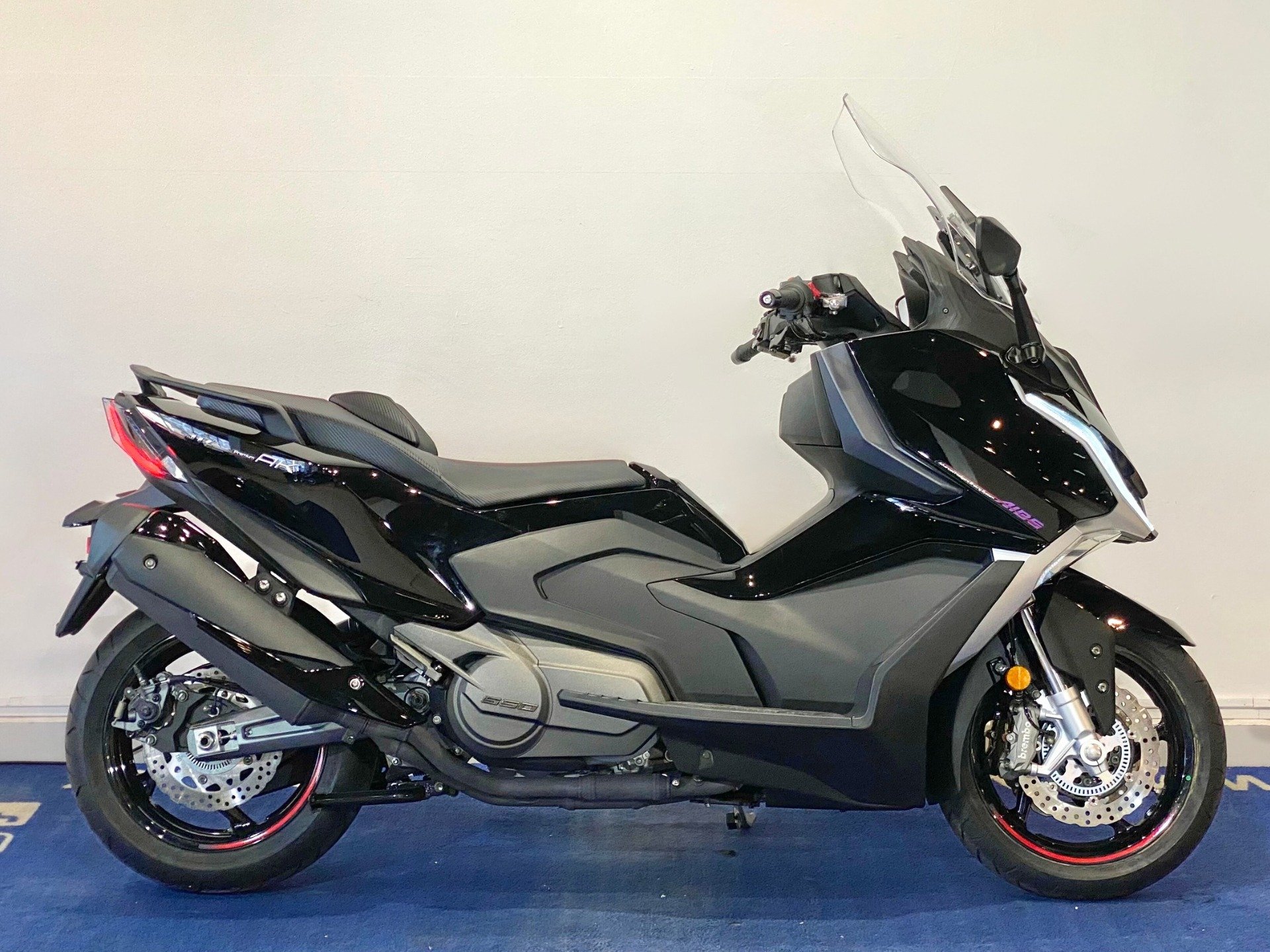 KYMCO AK 550i PREMIUM  na cor Preto em Curitiba / PR - 879617