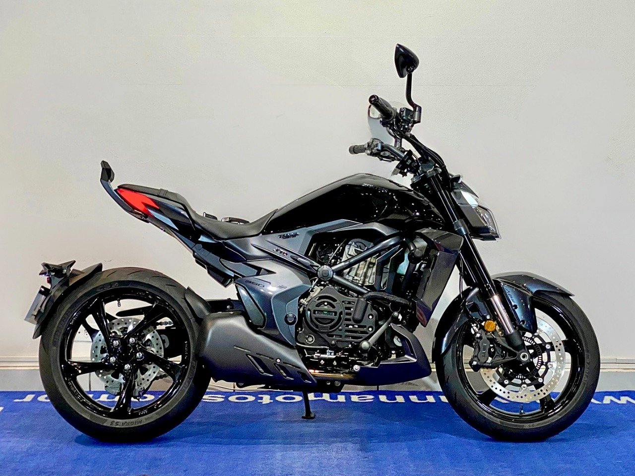 ZONTES V 350  na cor Preto em Curitiba / PR - 879645