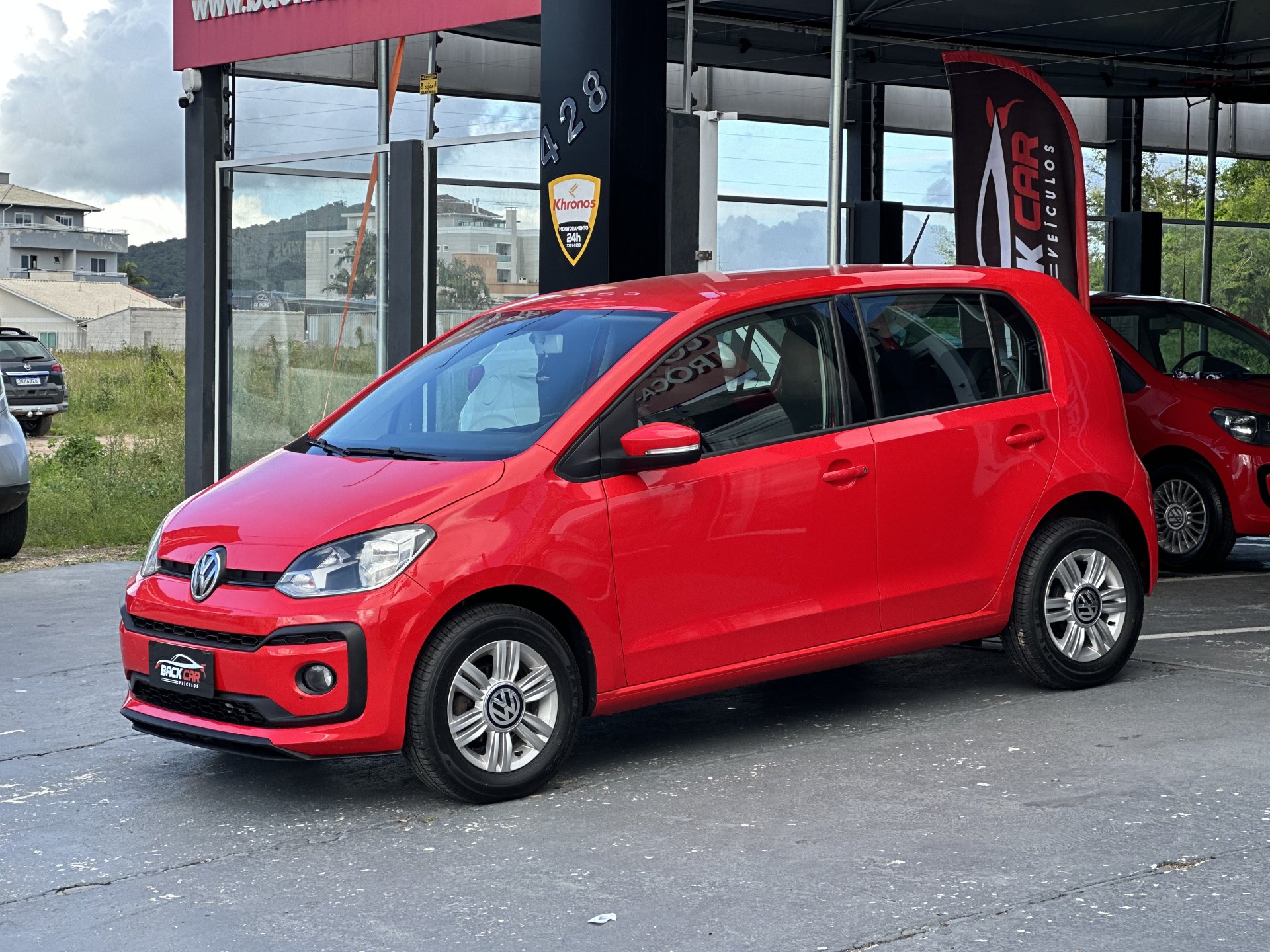 Volkswagen Up! move I MOTION 1.0 T. Flex 12V 5p na cor Vermelho em Palhoça / SC - 880120