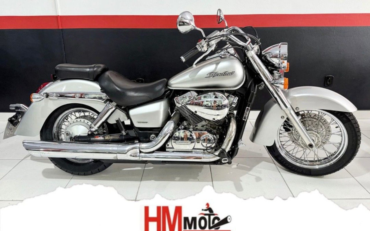 Honda VT 750 SHADOW  na cor Prata em São José / SC - 880256
