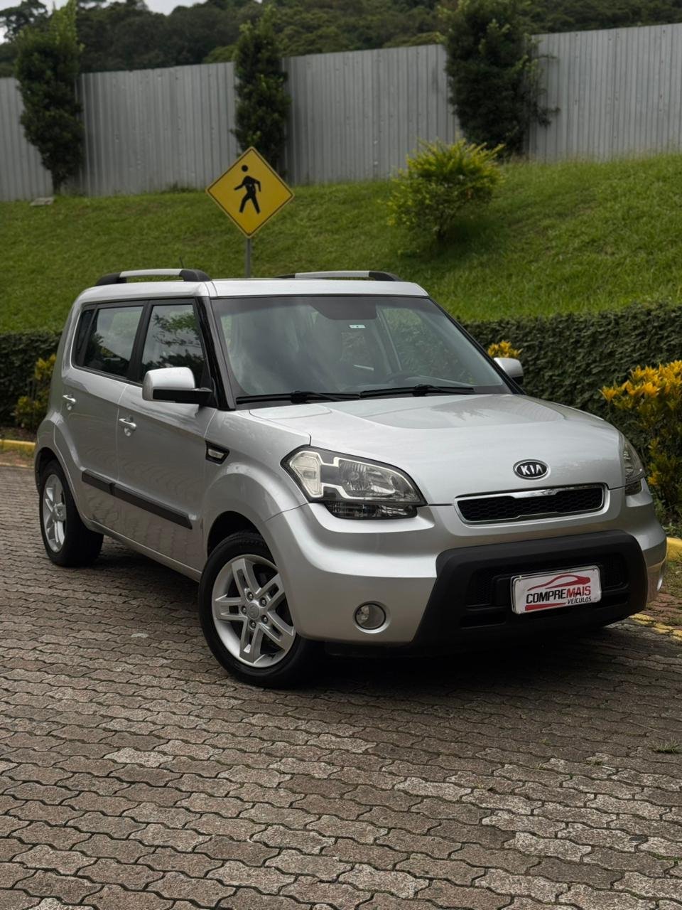 Kia SOUL 1.6/ 1.6 16V FLEX Mec. na cor Prata em Joinville / SC - 880771