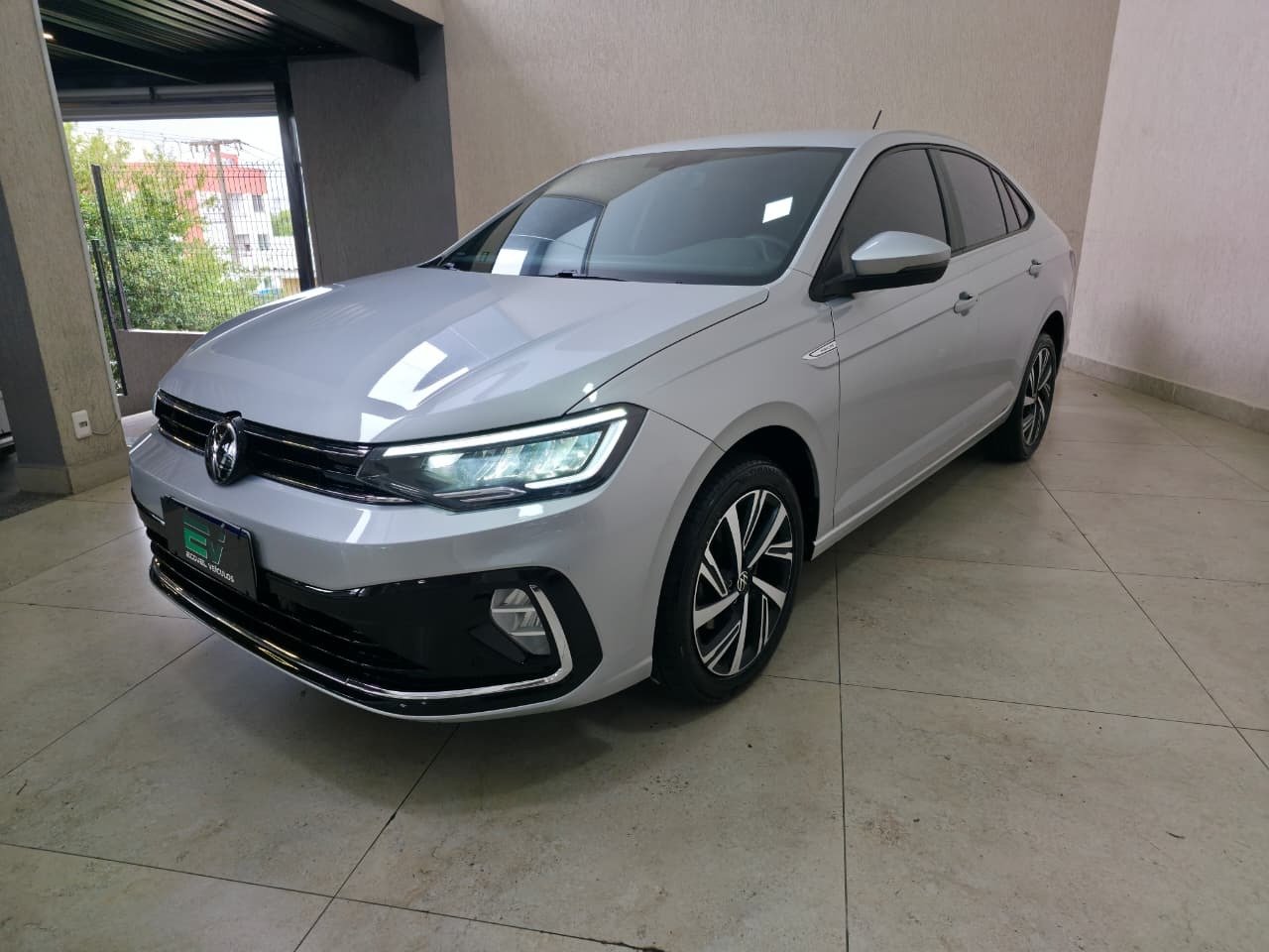 Volkswagen Virtus Highline 200 TSI 1.0 Flex 12V Aut na cor Prata em Ponta Grossa / PR - 881241