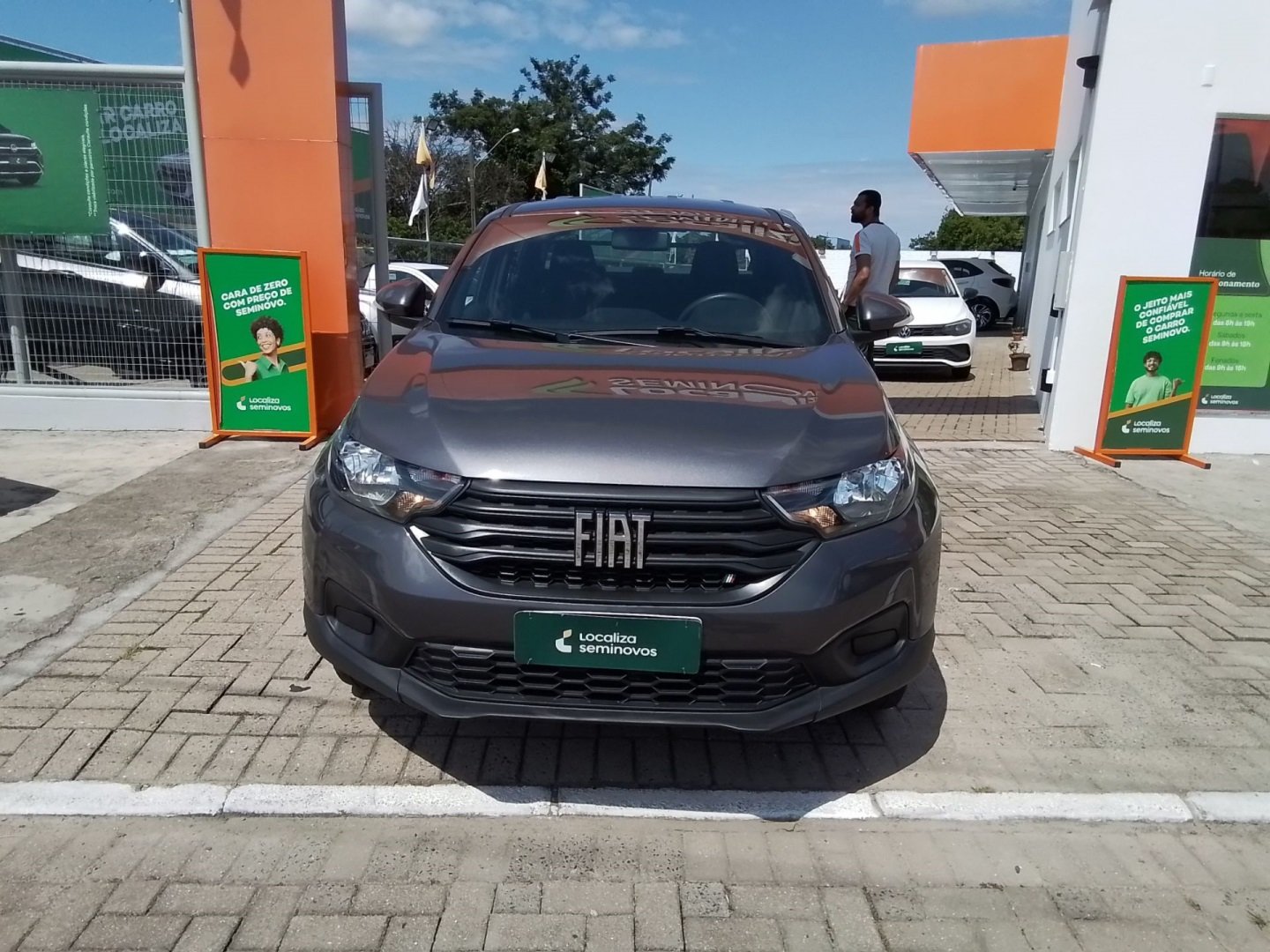 Fiat Strada Freedom 1.3 Flex 8V CS Plus na cor Prata em São José / SC - 881542