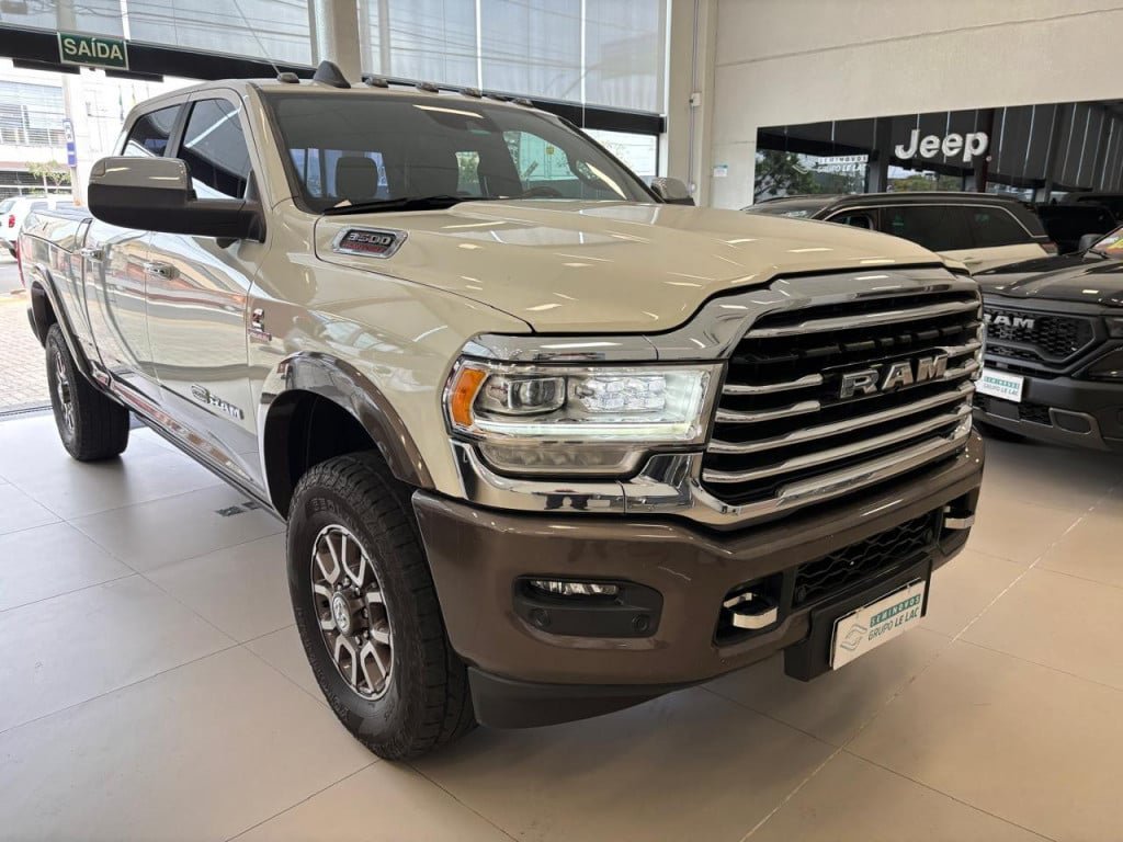 RAM 3500 LIMITED LONGHORN 6.7 TB CD Diesel na cor Branco em Ponta Grossa / PR - 881677