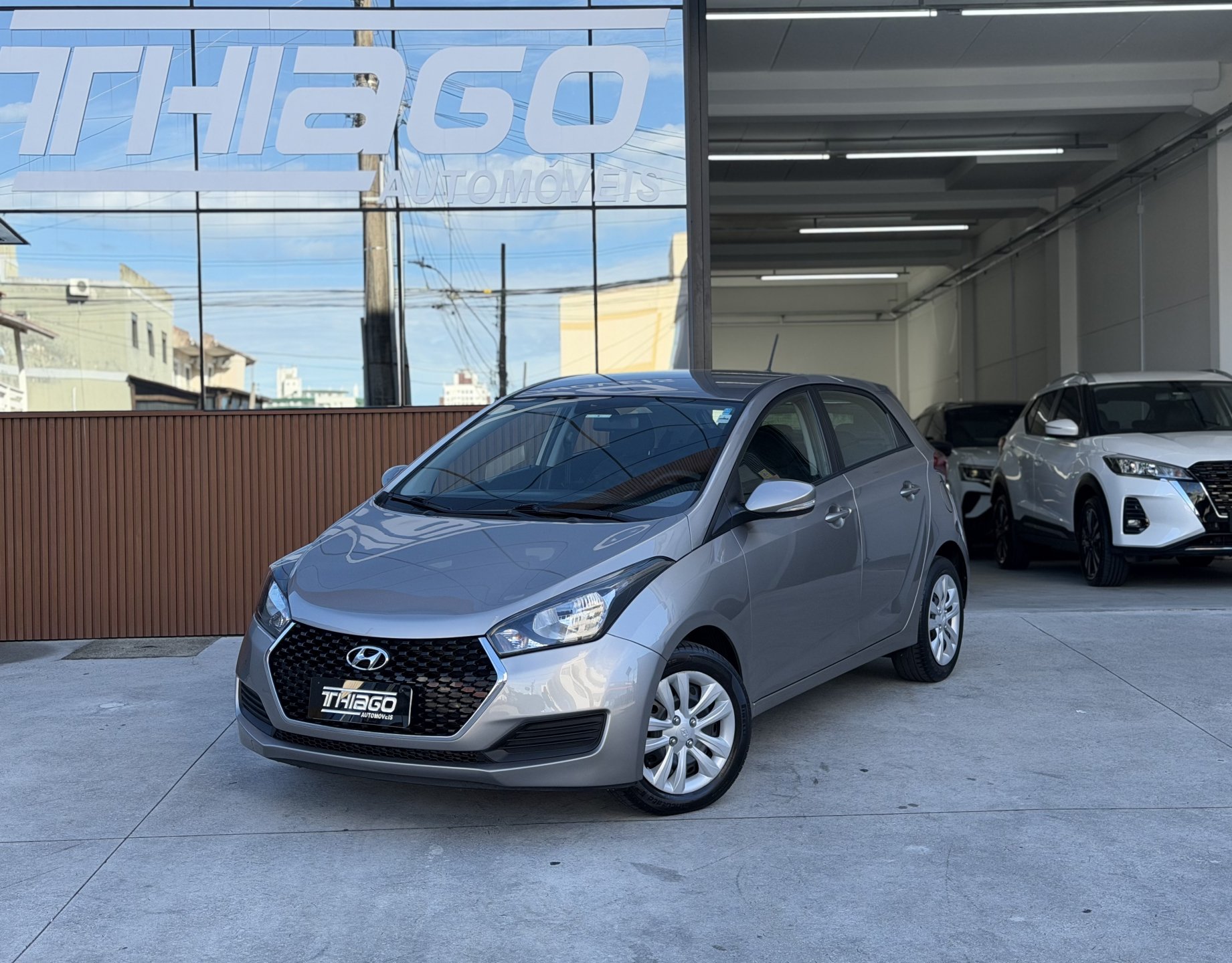 Hyundai HB20 C./C.Plus/C.Style 1.6 Flex 16V Mec. na cor Prata em Palhoça / SC - 882158