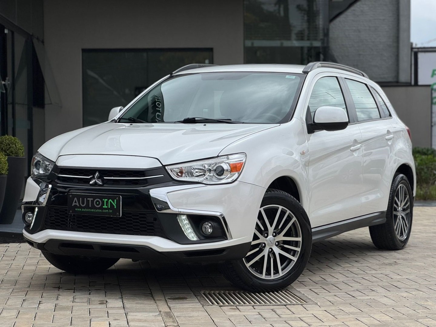 Mitsubishi ASX 2.0 16V 160cv Mec. na cor Branco em Ponta Grossa / PR - 882317