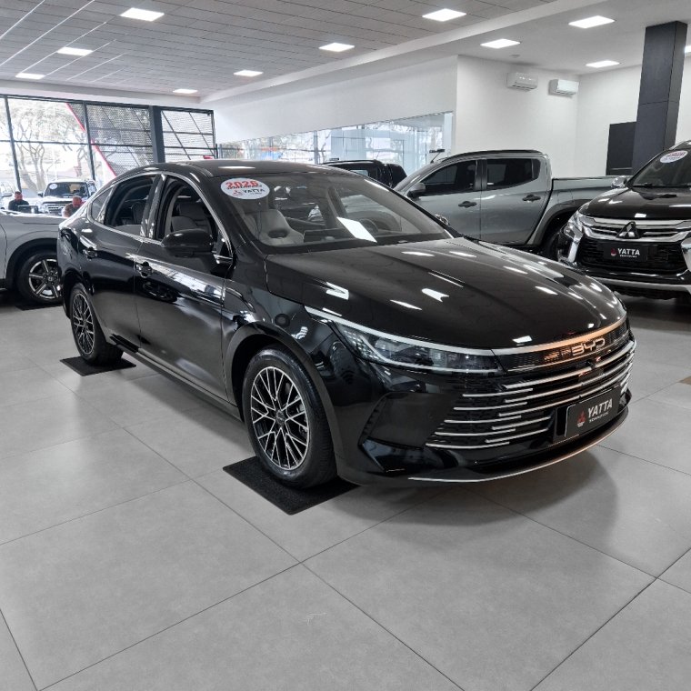 BYD King GL 1.5 16V Aut. (Hibrido) na cor Preto em Curitiba / PR - 882581