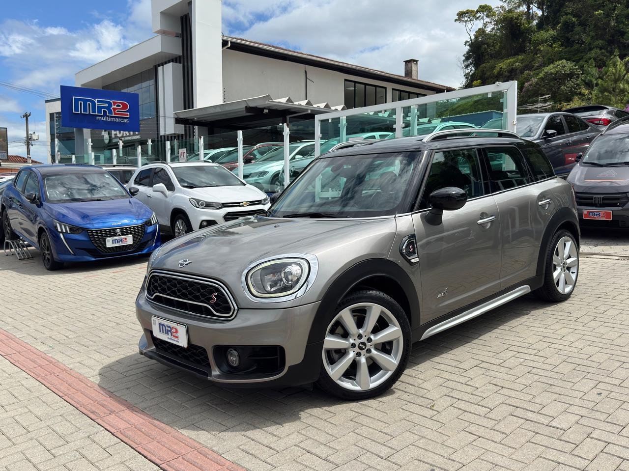 MINI COOPER Countryman ALL4 2.0 Turbo Aut. na cor Cinza em Joinville / SC - 883171
