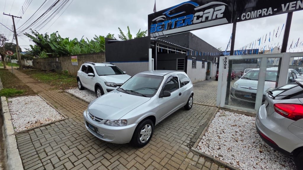 Chevrolet Celta Spirit 1.0 MPFI VHC 8V 3p na cor Prata em Curitiba / PR - 883895
