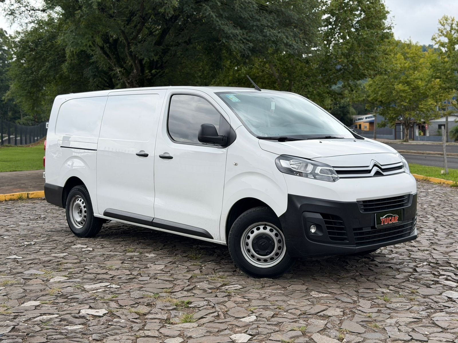Citroën Jumpy 1.6 Furgão Pack Turbo Diesel na cor Branco no Dois Irmãos / RS - 883897