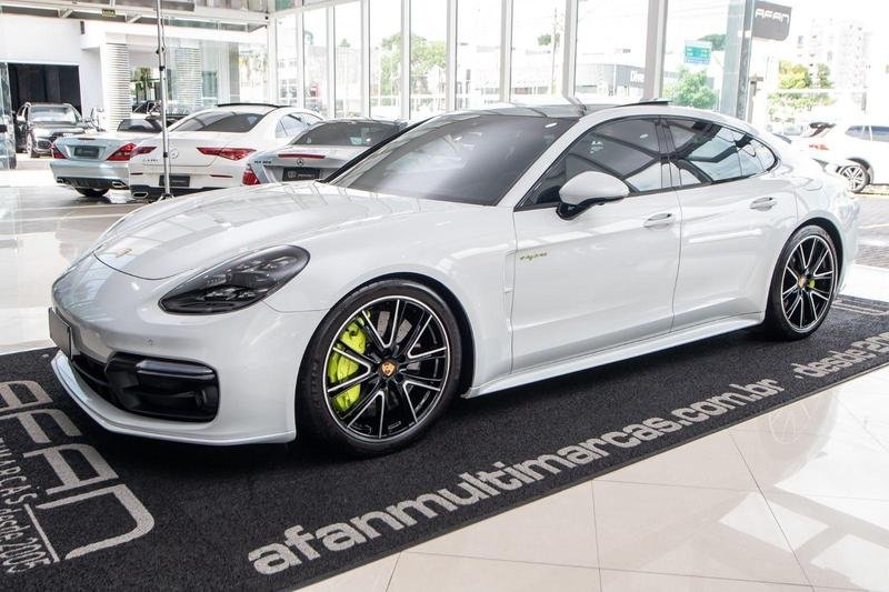 Porsche Panamera Turbo S 4.0 (Híbrido) na cor Branco em Curitiba / PR - 885237
