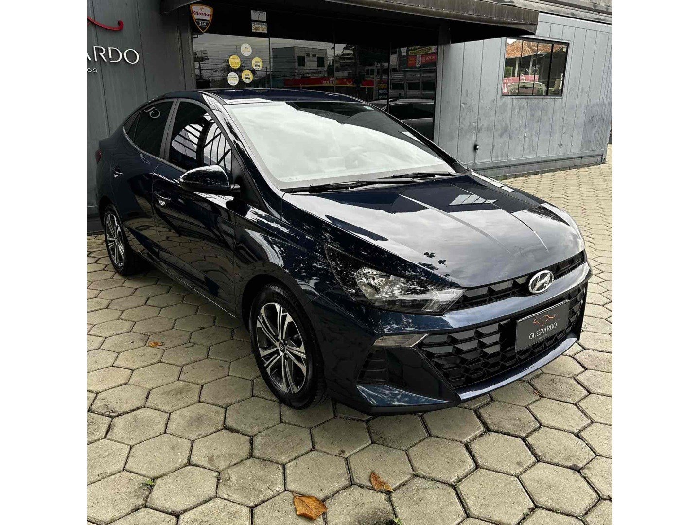 Hyundai HB20S Comfort Plus 1.0 TB Flex 12V Aut na cor Azul em Joinville / SC - 885473