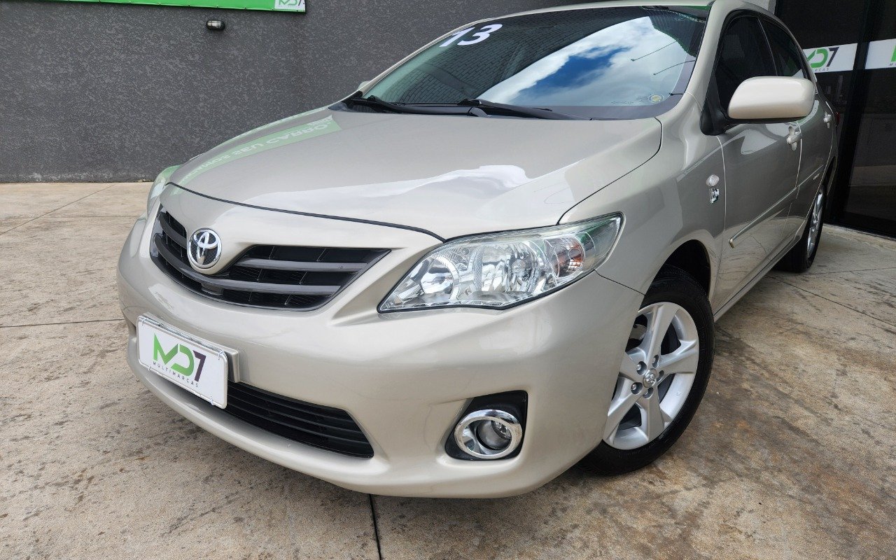 Toyota Corolla GLi 1.8 Flex 16V Aut. na cor Bege em Curitiba / PR - 886308