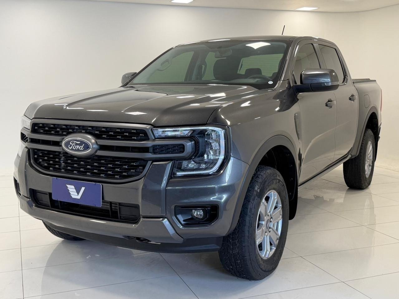 Ford Ranger XLS 2.0 4x4 CD Diesel Aut. na cor Cinza em Joinville / SC - 886364