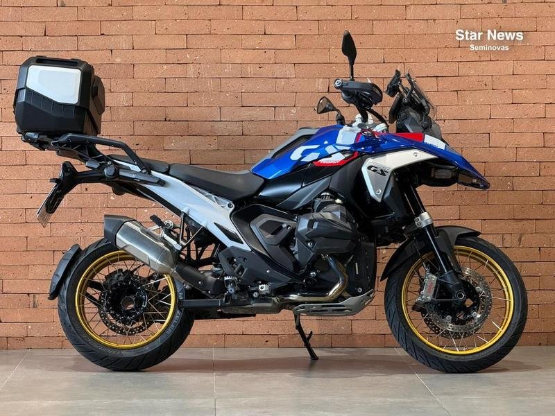 BMW R 1300 GS  na cor Azul em Curitiba / PR - 886383
