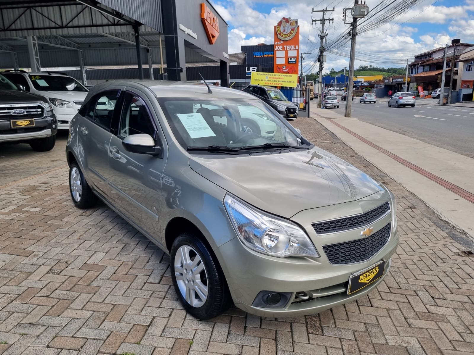 Chevrolet Agile LTZ 1.4 MPFI 8V FlexPower 5p na cor Bege em Joinville / SC - 886501