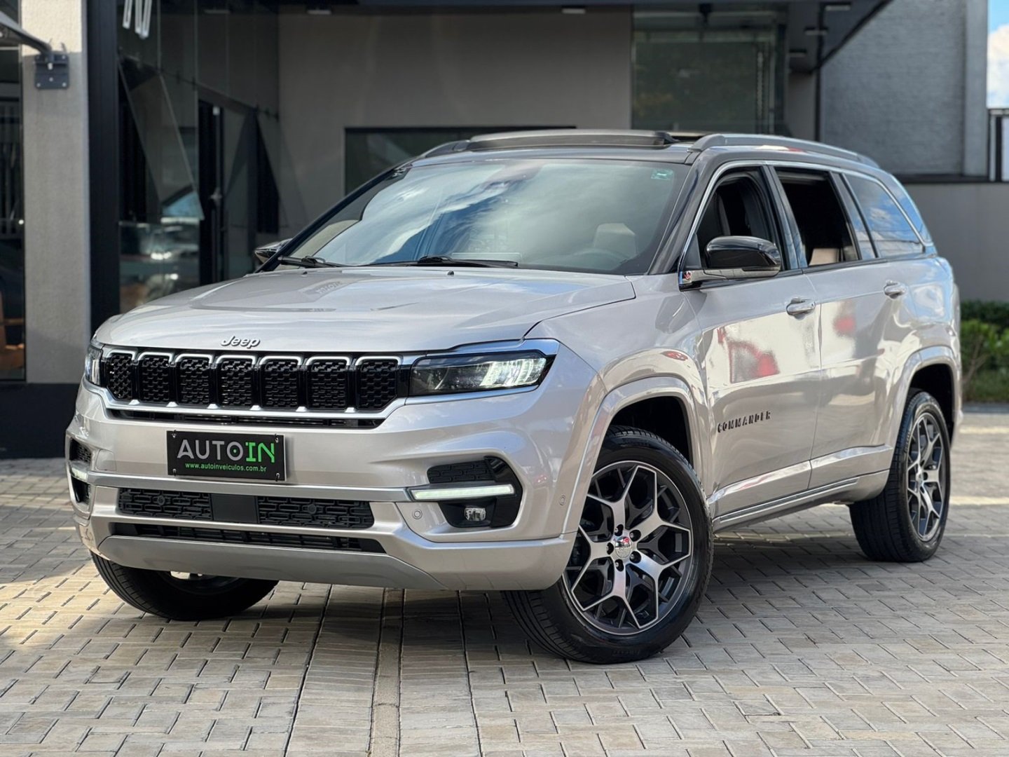 Jeep Commander Overl. TD380 2.0 4x4 Die. Aut. na cor Amarelo em Ponta Grossa / PR - 886895